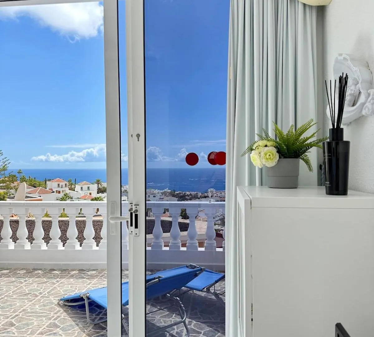 kontakty Ocean Dreamscape Villa